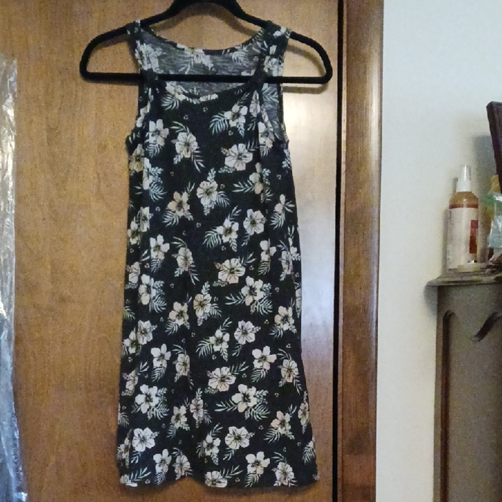 Girl's Grey and White Sun Dress, Size XL (14-16), by SO.
